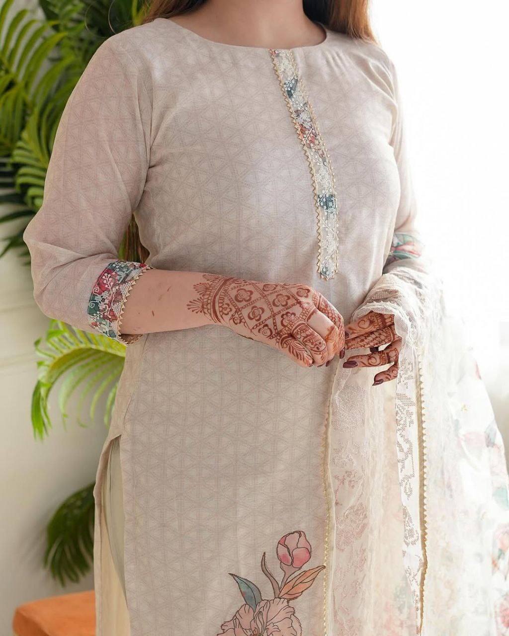 Light Beige Floral Printed Lilan Cotton Kurta Set with Organza Dupatta
